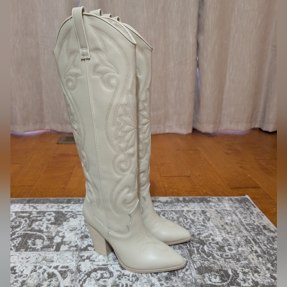 Steve Madden Lasso Western Boots Ivory NWOT - Picture 7 of 9